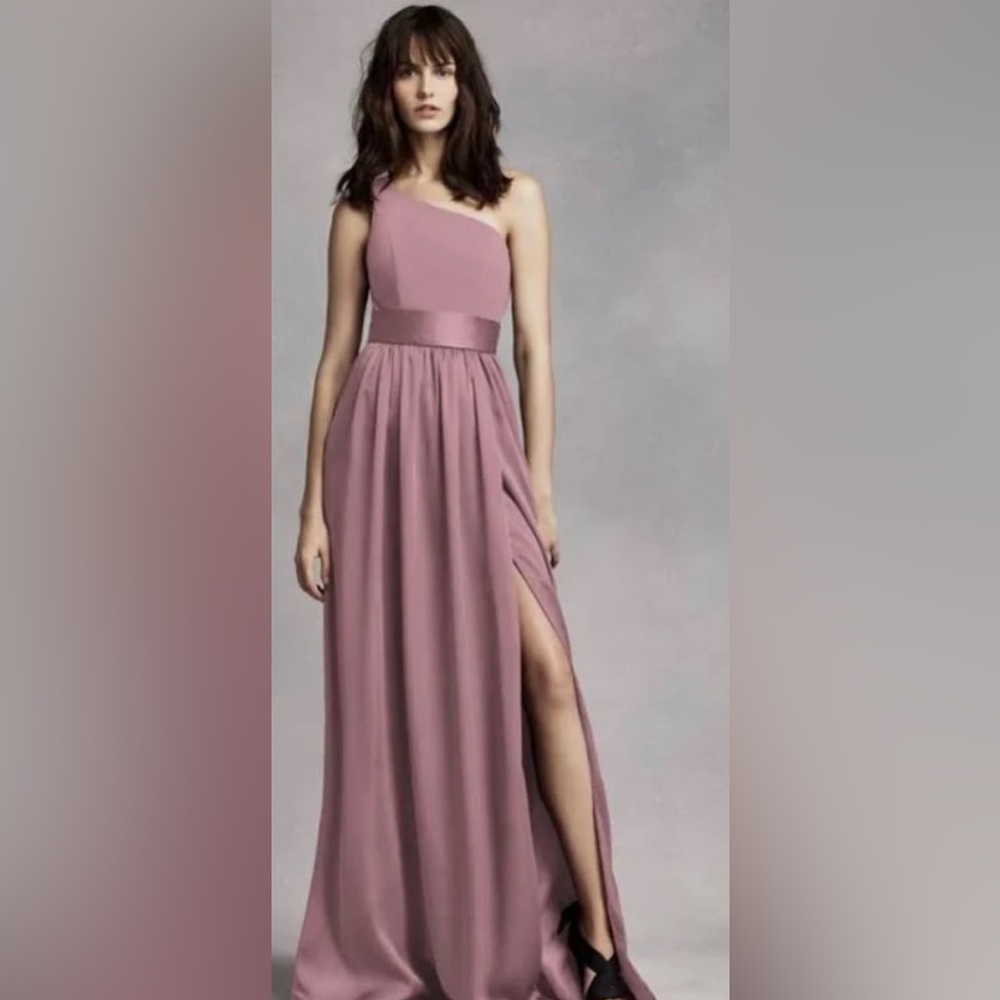 Vera Wang White Line. One Shoulder Dress with Satin Sash. Size 2 in Quartz
